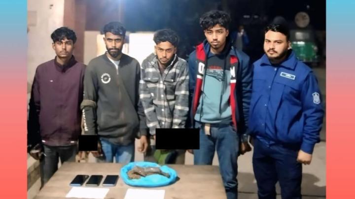 বোয়ালমারীতে যৌথ বাহিনীর অভিযান, ৪ মাদক কারবারী আটক